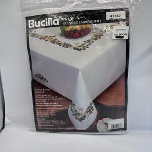Brucilla 41767 Summer Berries Tablecloth 60" Round Stamped Embroidery  1997